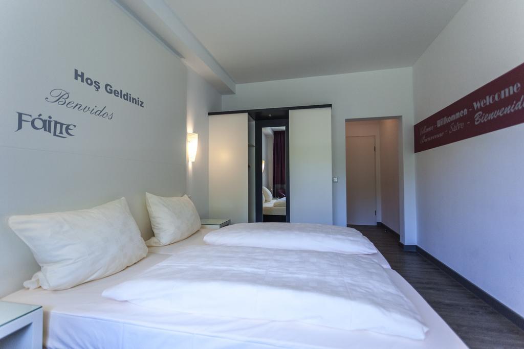 Hotel Fliegendes Klassenzimmer Бад-Берлебурґ Екстер'єр фото
