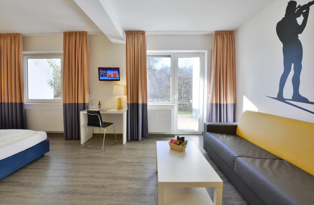 Hotel Fliegendes Klassenzimmer Бад-Берлебурґ Екстер'єр фото