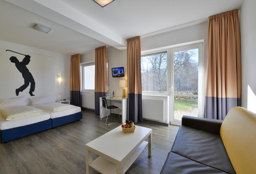 Hotel Fliegendes Klassenzimmer Бад-Берлебурґ Екстер'єр фото
