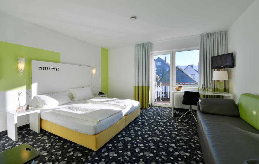 Hotel Fliegendes Klassenzimmer Бад-Берлебурґ Екстер'єр фото