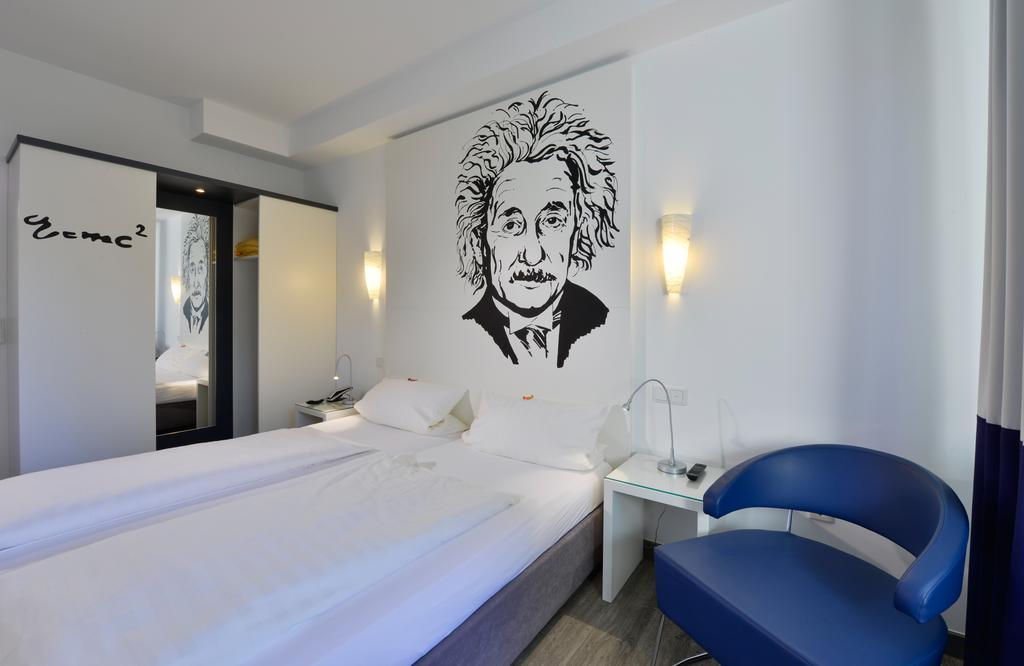 Hotel Fliegendes Klassenzimmer Бад-Берлебурґ Екстер'єр фото