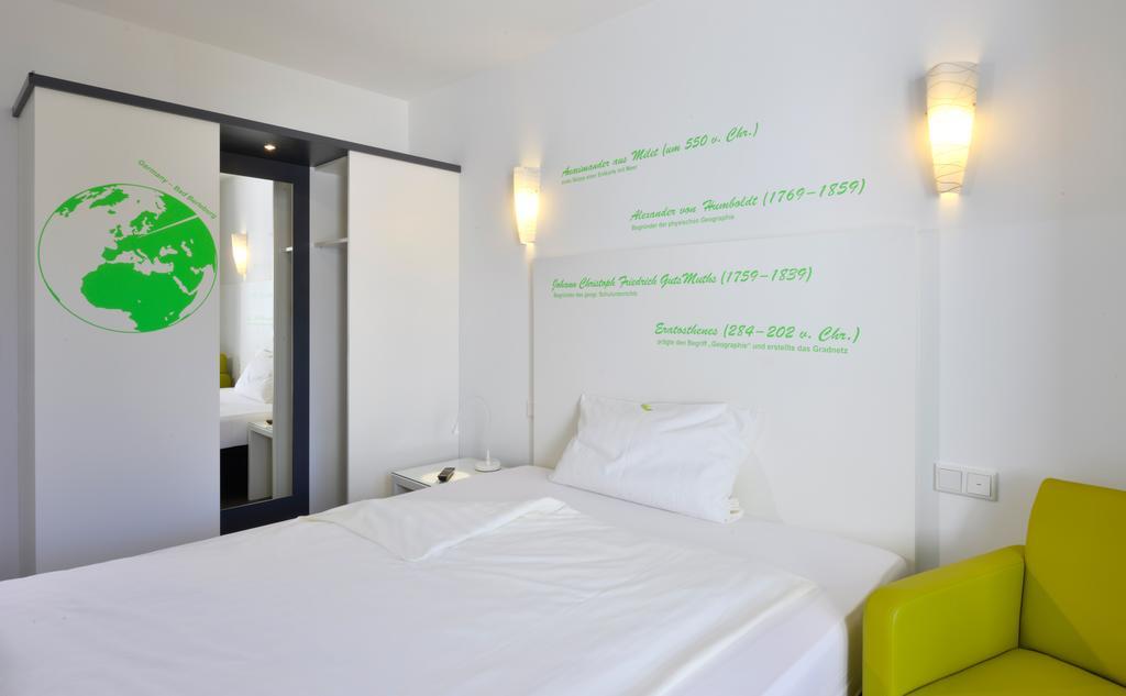 Hotel Fliegendes Klassenzimmer Бад-Берлебурґ Екстер'єр фото